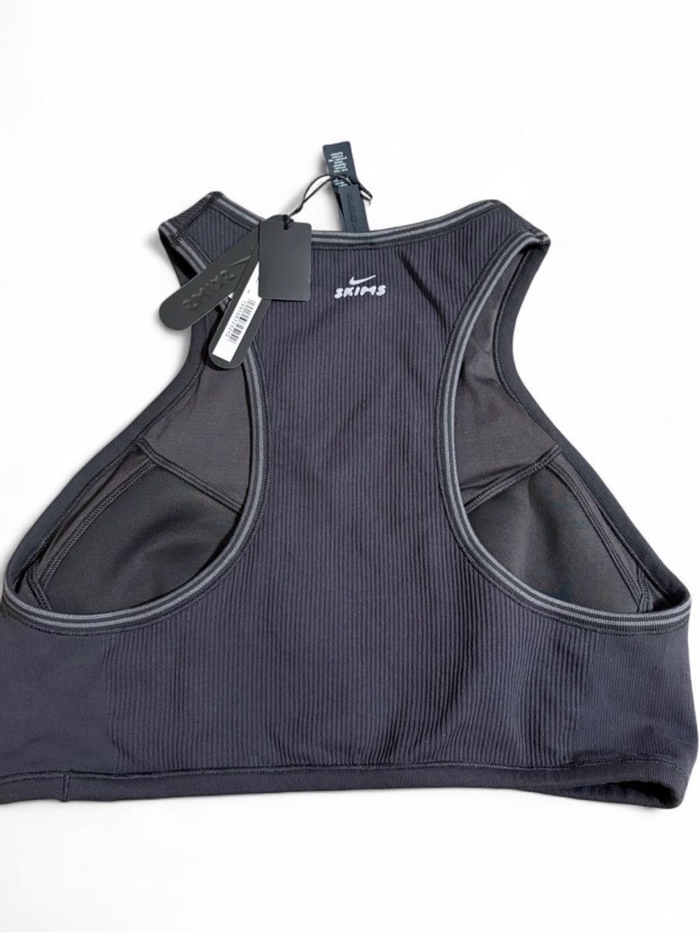 SKIMS Ribbed Seamless Racer Front Bra In Obsidian/Armor - Picture 2 of 3